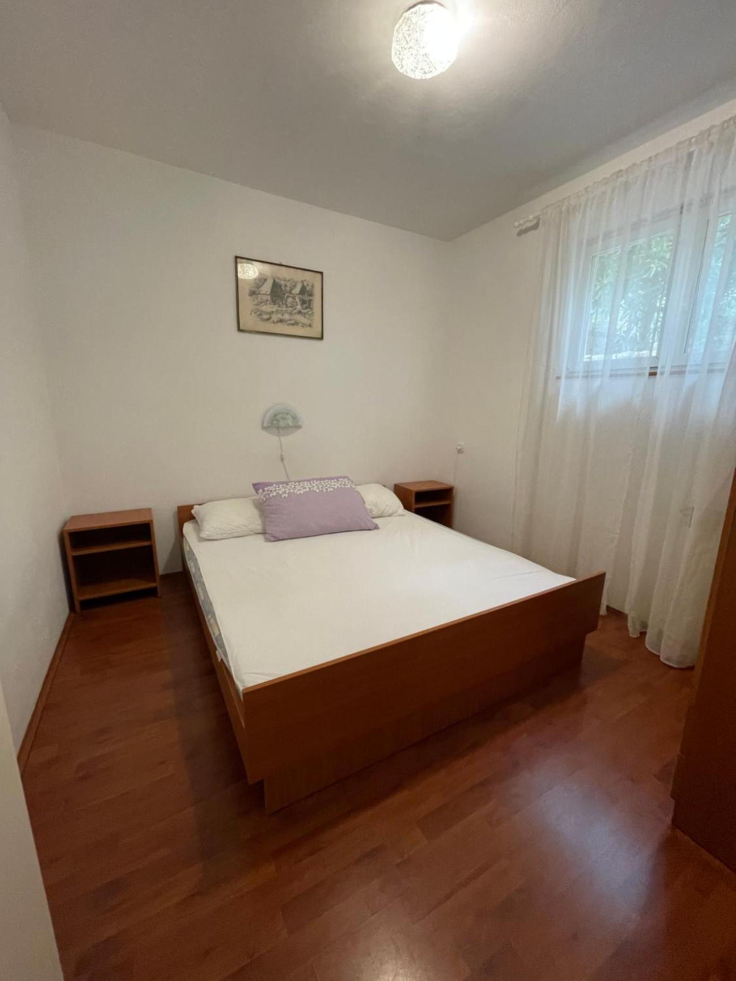 Apartmani Stambuk 만드레 외부 사진