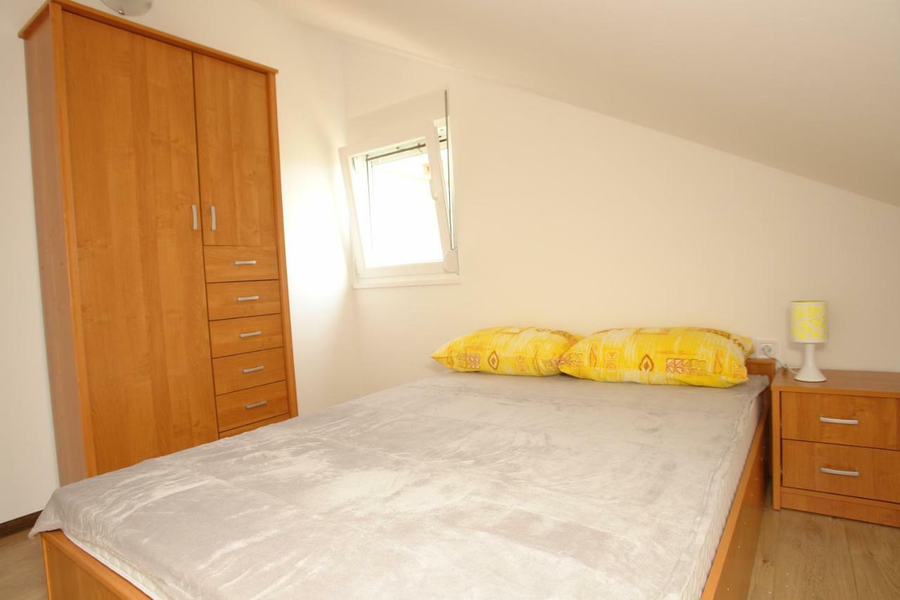 Apartmani Stambuk 만드레 외부 사진
